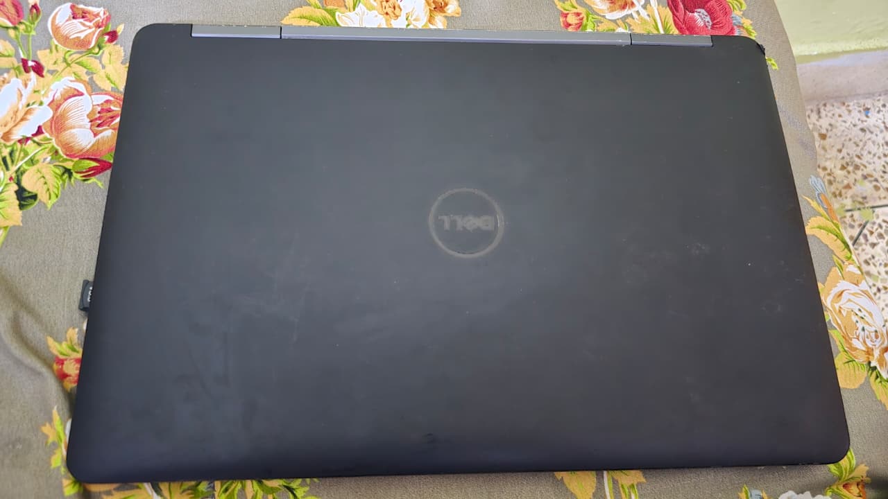 Dell Latitude E5540 - Image 3
